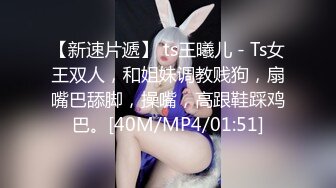 商场女厕全景厕拍连衣裙美女好大的一片黑森林?小穴被覆盖