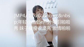 女人坑女人！戏水游泳馆女宾换衣淋浴室内部真实曝光，环肥燕瘦，视觉盛宴