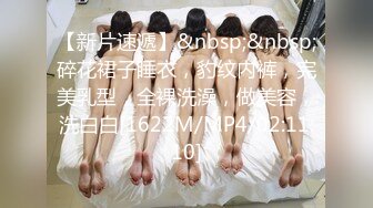 小伙出租屋干D奶小女友先打奶炮再操B