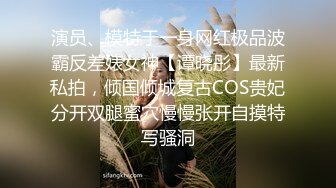 约满背纹身小姐姐喝喝酒玩游戏脱掉内裤骑乘抽插扶着细腰后入猛操