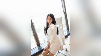 女友 KTV自慰不够刺激 突发奇想 往小穴喂果冻 男友来帮忙 jj梆硬 想捅进去