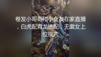 骚母狗女友自慰