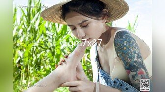 李公子约花臂纹身巨乳翘臀少妇,穿上黑丝舔屌吸奶,特写后入猛操极品大屁股