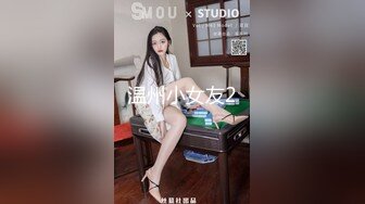 略带忧伤的小美女(前)